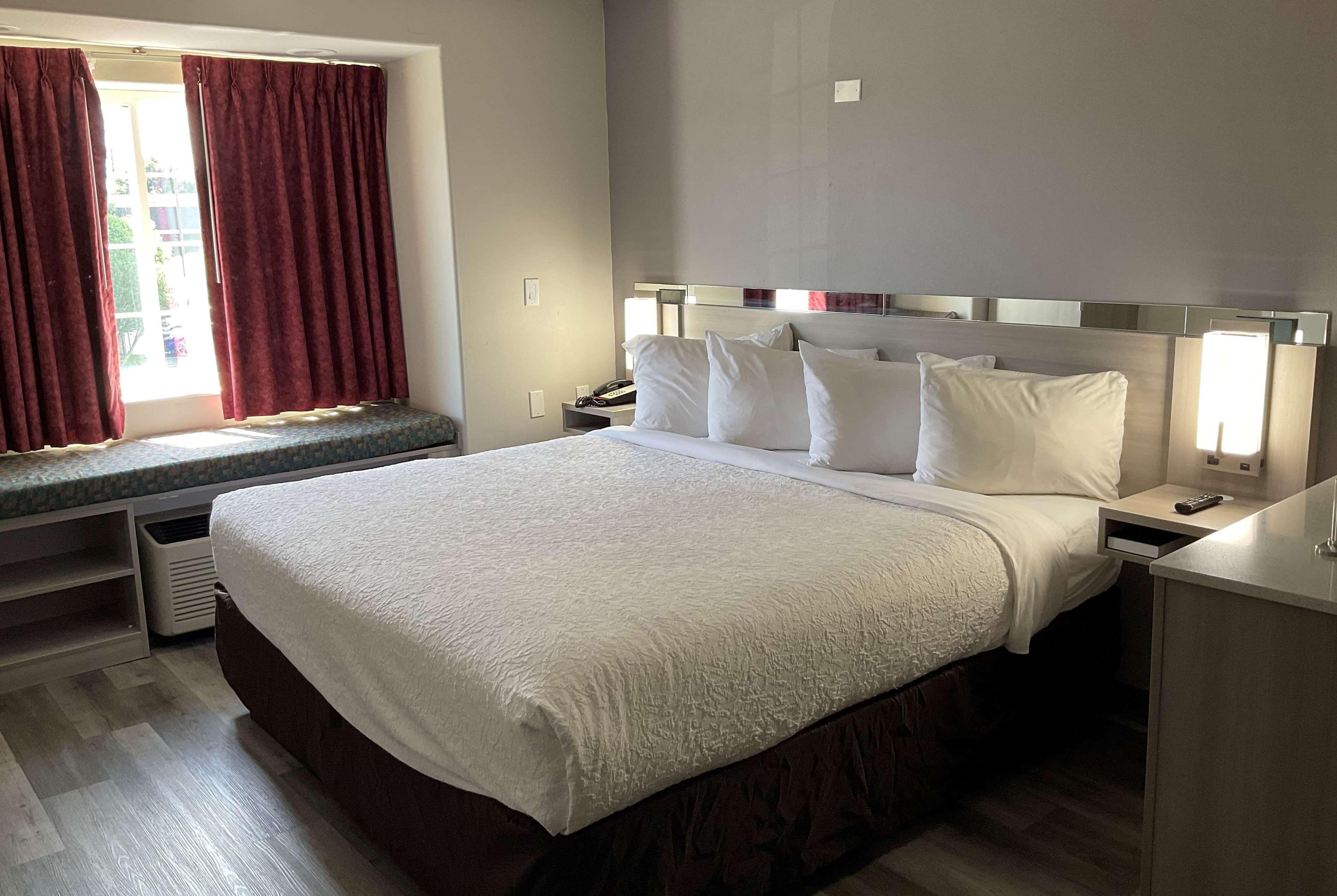 Microtel Inn And Suites Κλάρκσβιλ Εξωτερικό φωτογραφία