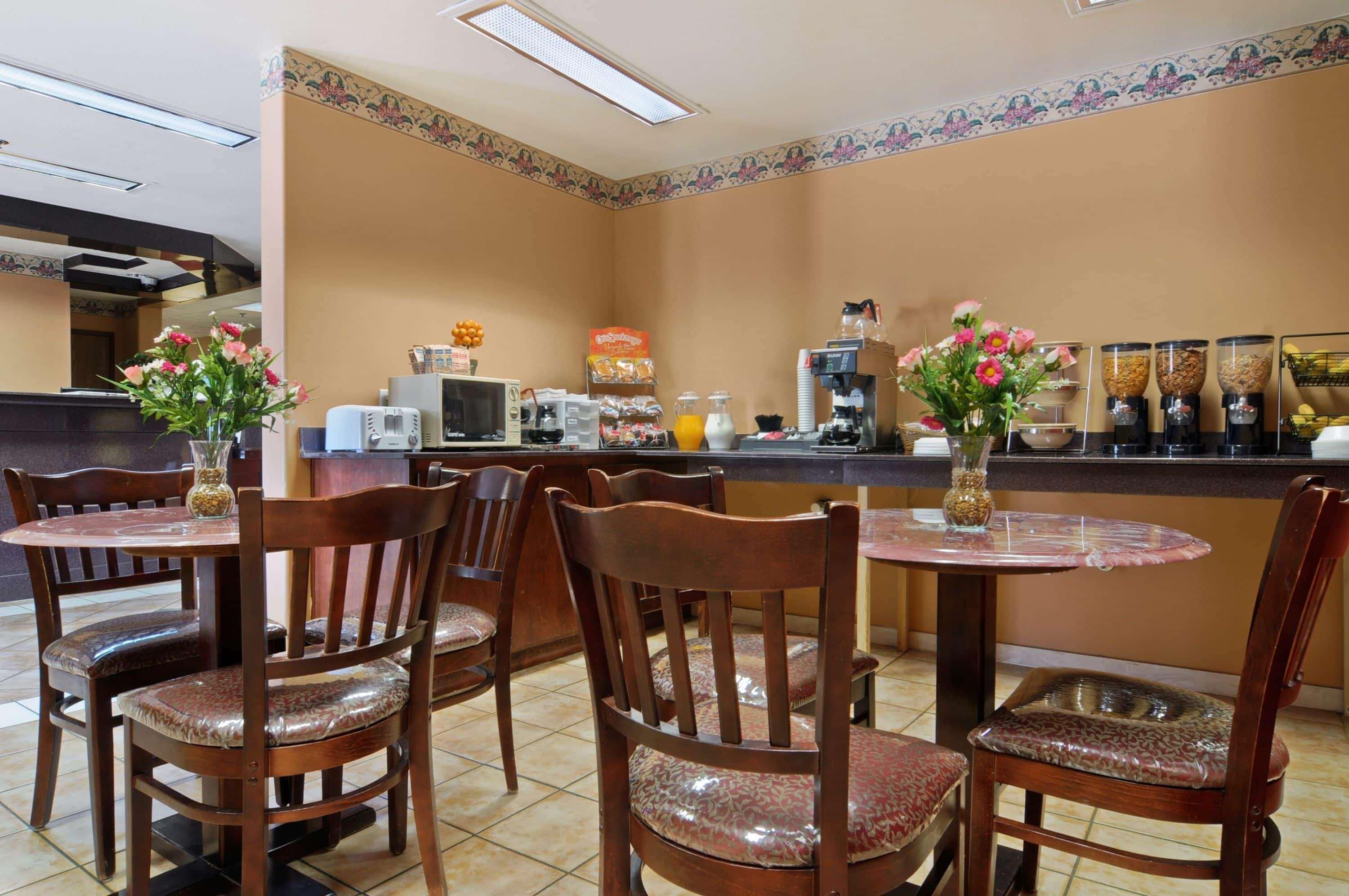Microtel Inn And Suites Κλάρκσβιλ Εξωτερικό φωτογραφία