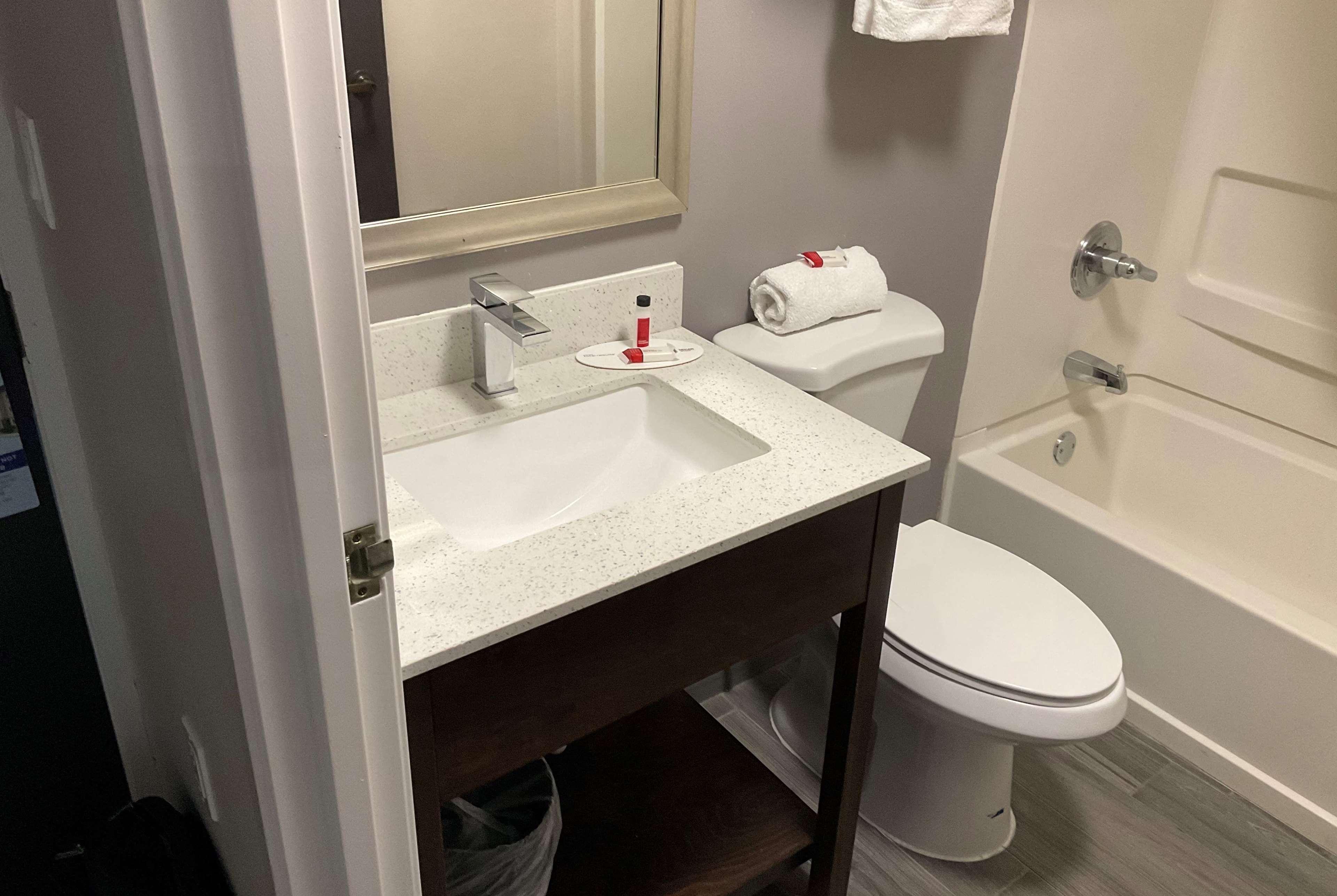 Microtel Inn And Suites Κλάρκσβιλ Εξωτερικό φωτογραφία