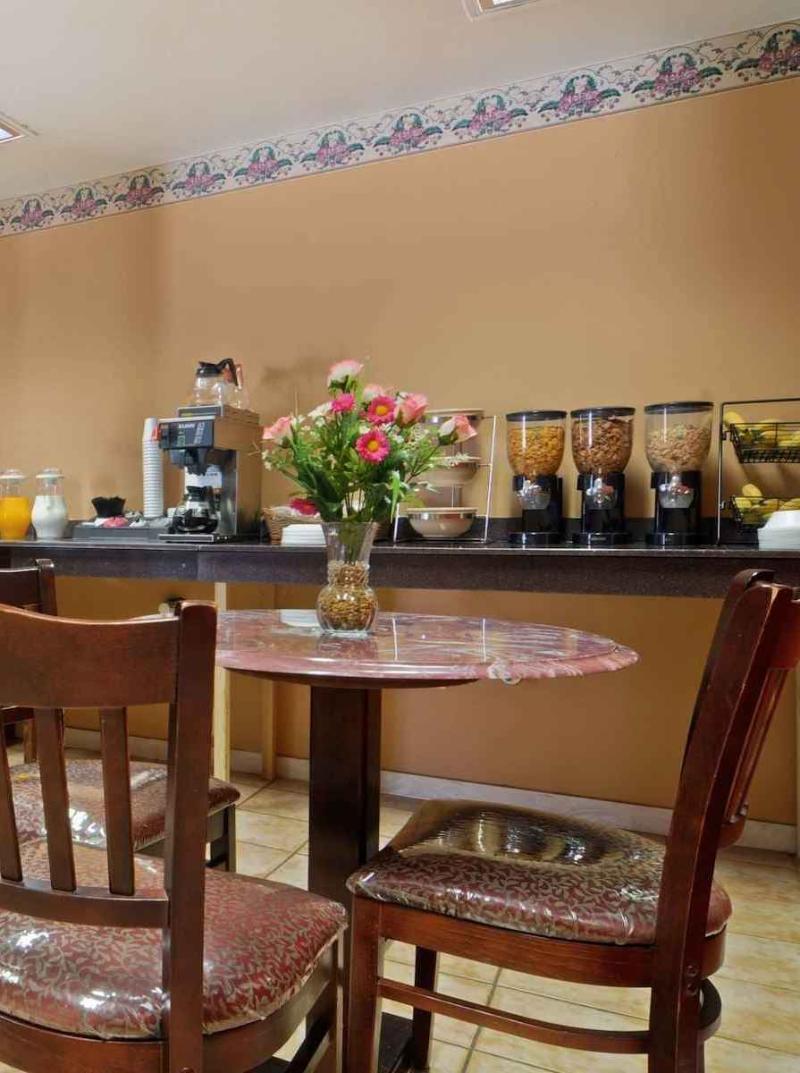 Microtel Inn And Suites Κλάρκσβιλ Εξωτερικό φωτογραφία